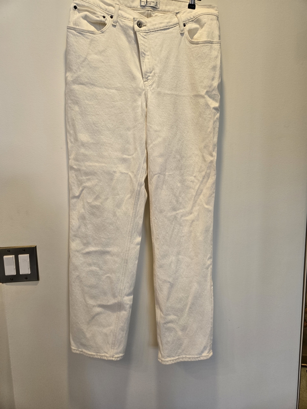 Abercrombie & Fitch Cream Straight Jeans